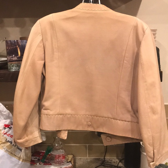 Lavia - Picture 3 of 5