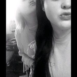 Meet your Posher, Carla