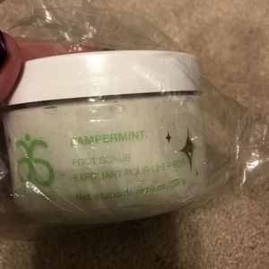 Foot scrub