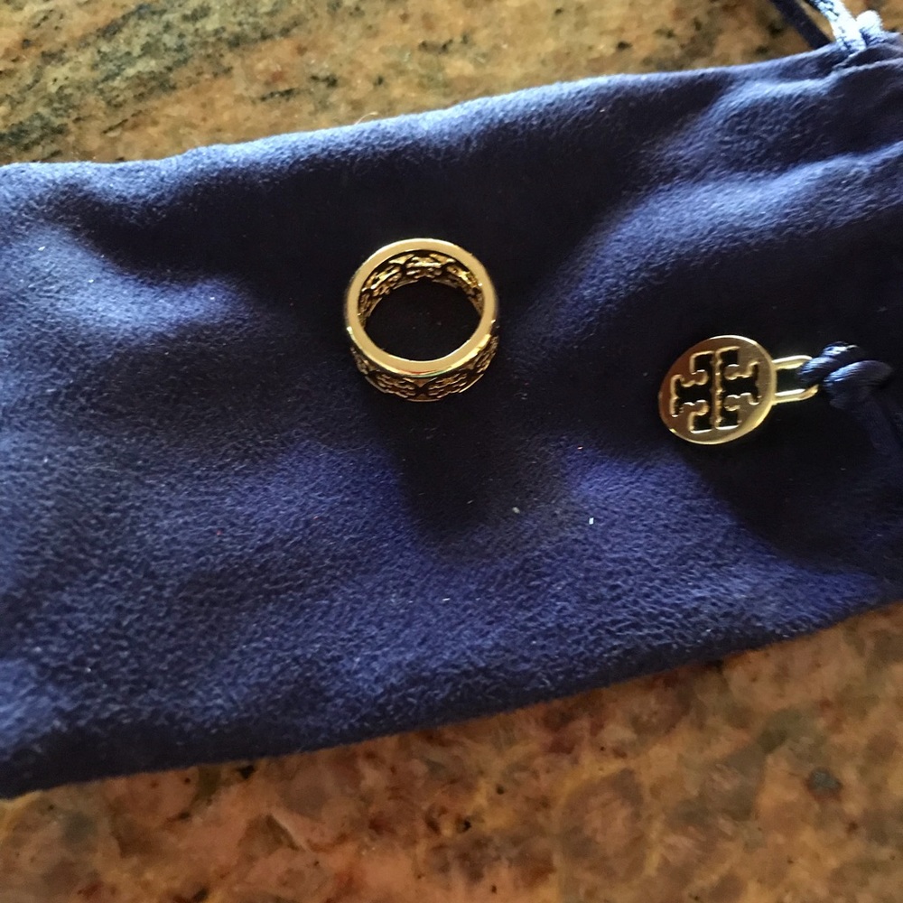 Tory Burch Kinsley Logo Band Gold Tone Ring