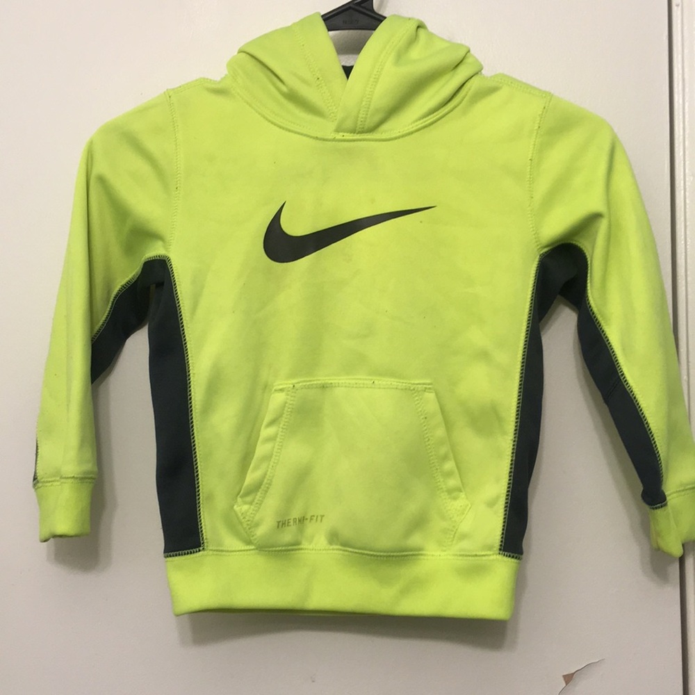 Nike Therma fit sweaters
