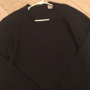 Men's sweater v neck