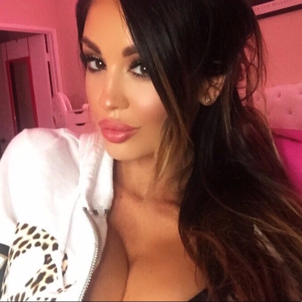 Meet your Posher, Jamie