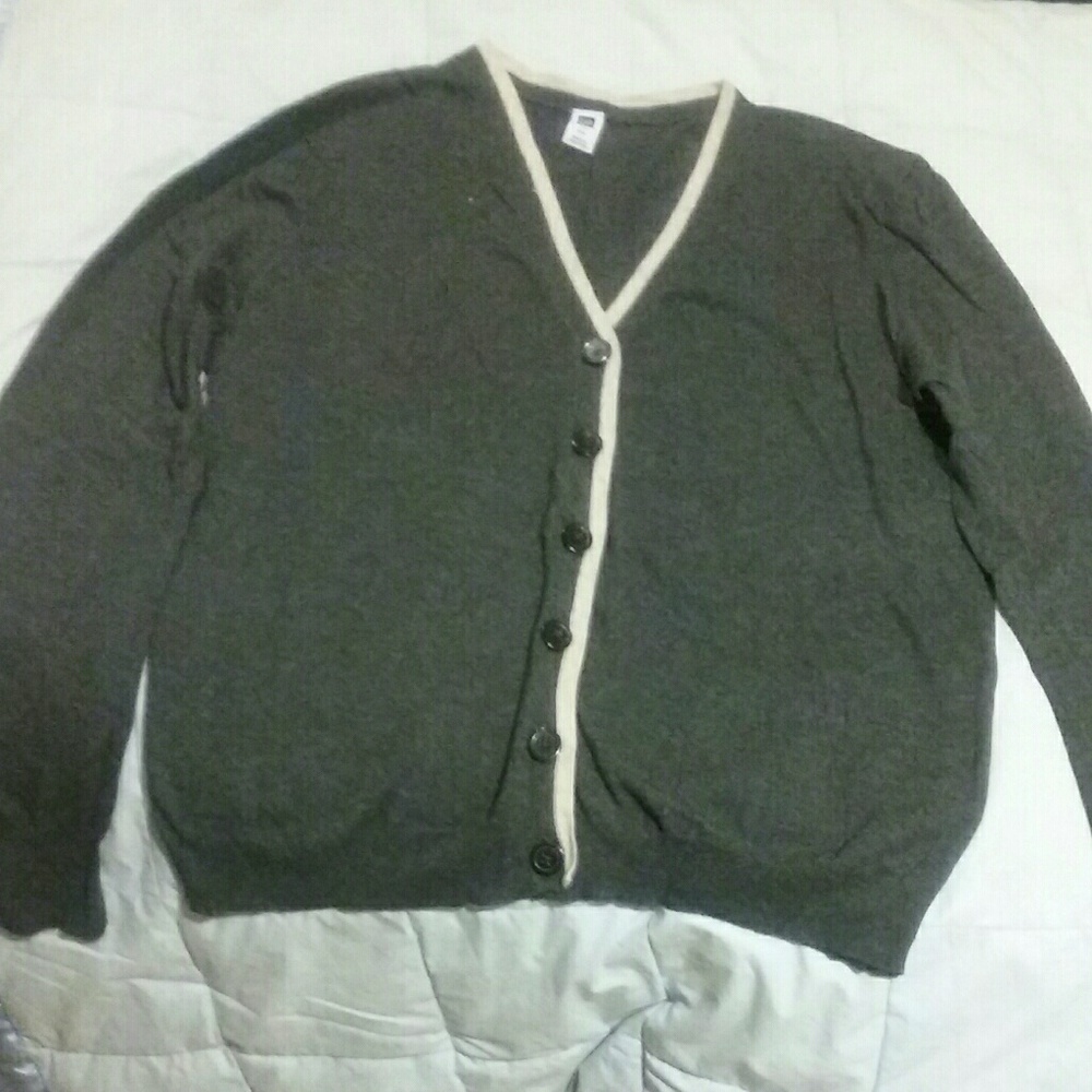 DONATED V-neck cardigan by Gap, XXL