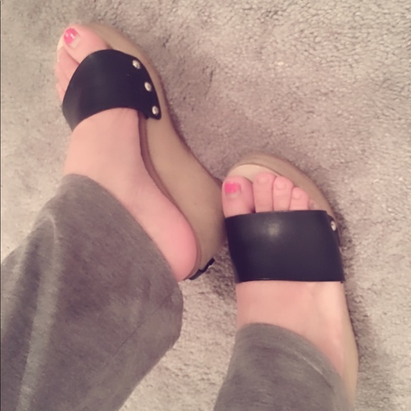 💯% Authentic Chanel Mules, limited edition - Picture 6 of 8