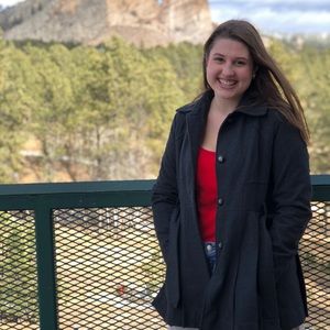 Meet your Posher, Ana