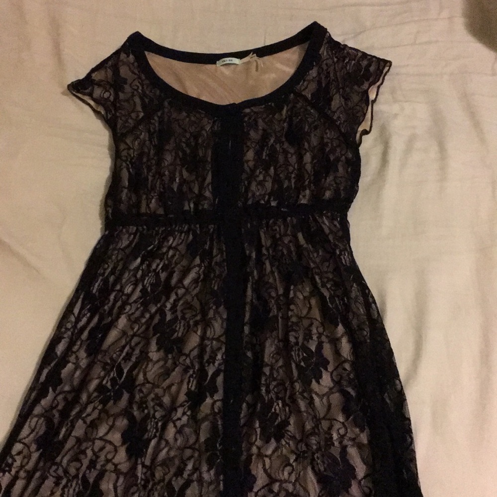 Kimchi Blue knee length lace dress