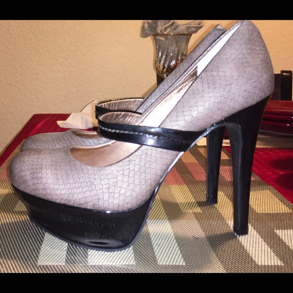 BCBGeneration Mary Jane Heels