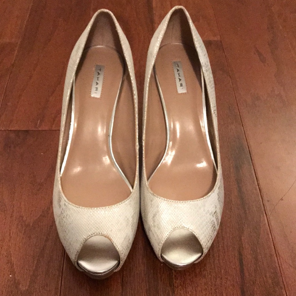Tahari white and silver peep toe heels