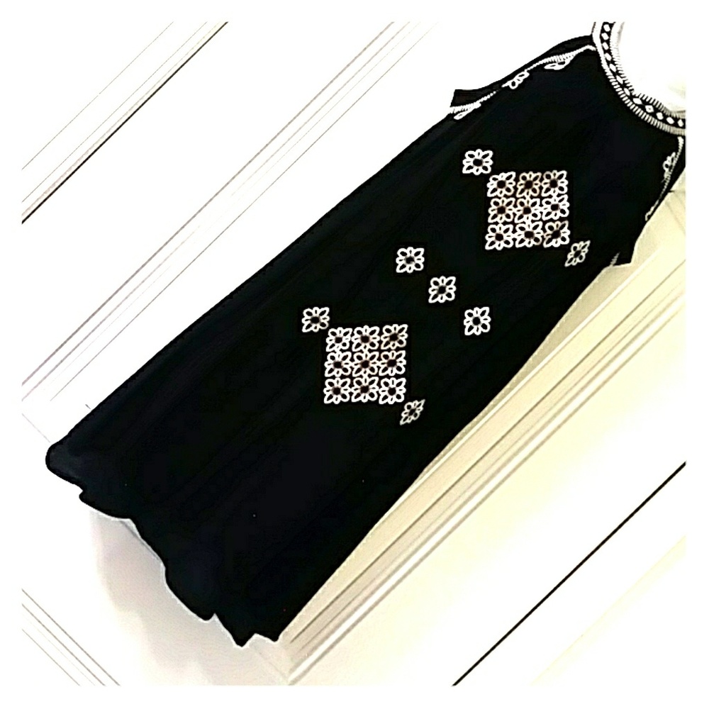 WOMENS DRESS SIZE M