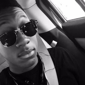 Meet your Posher, Manuel