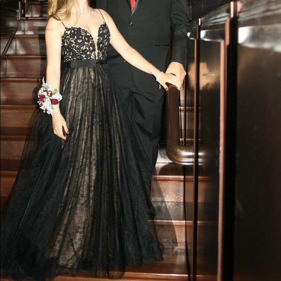 Sherri Hill Prom Dress - Picture 2 of 5