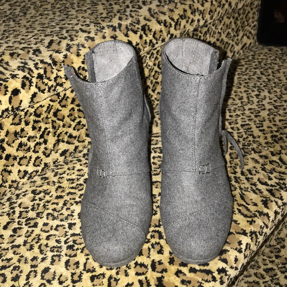 Toms Booties
