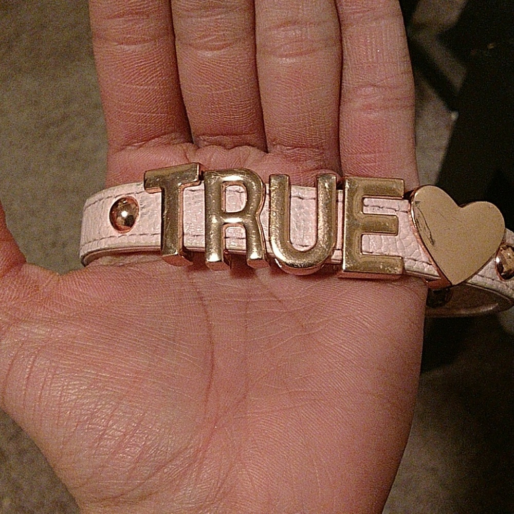 Bcbgeneration bracelet "true"