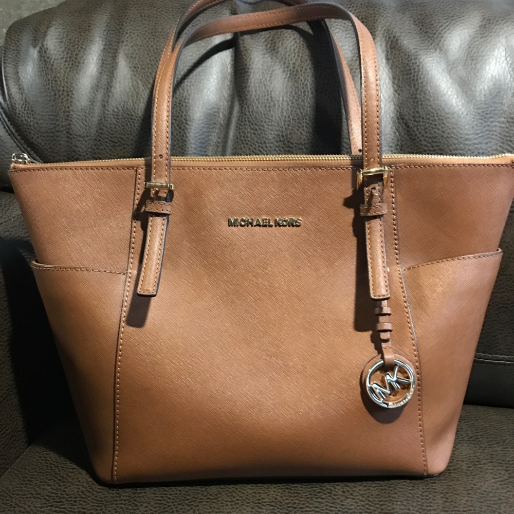 Michael Kors Jet Set Tote