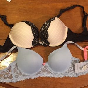 Black and pink bra / blue and pink bra