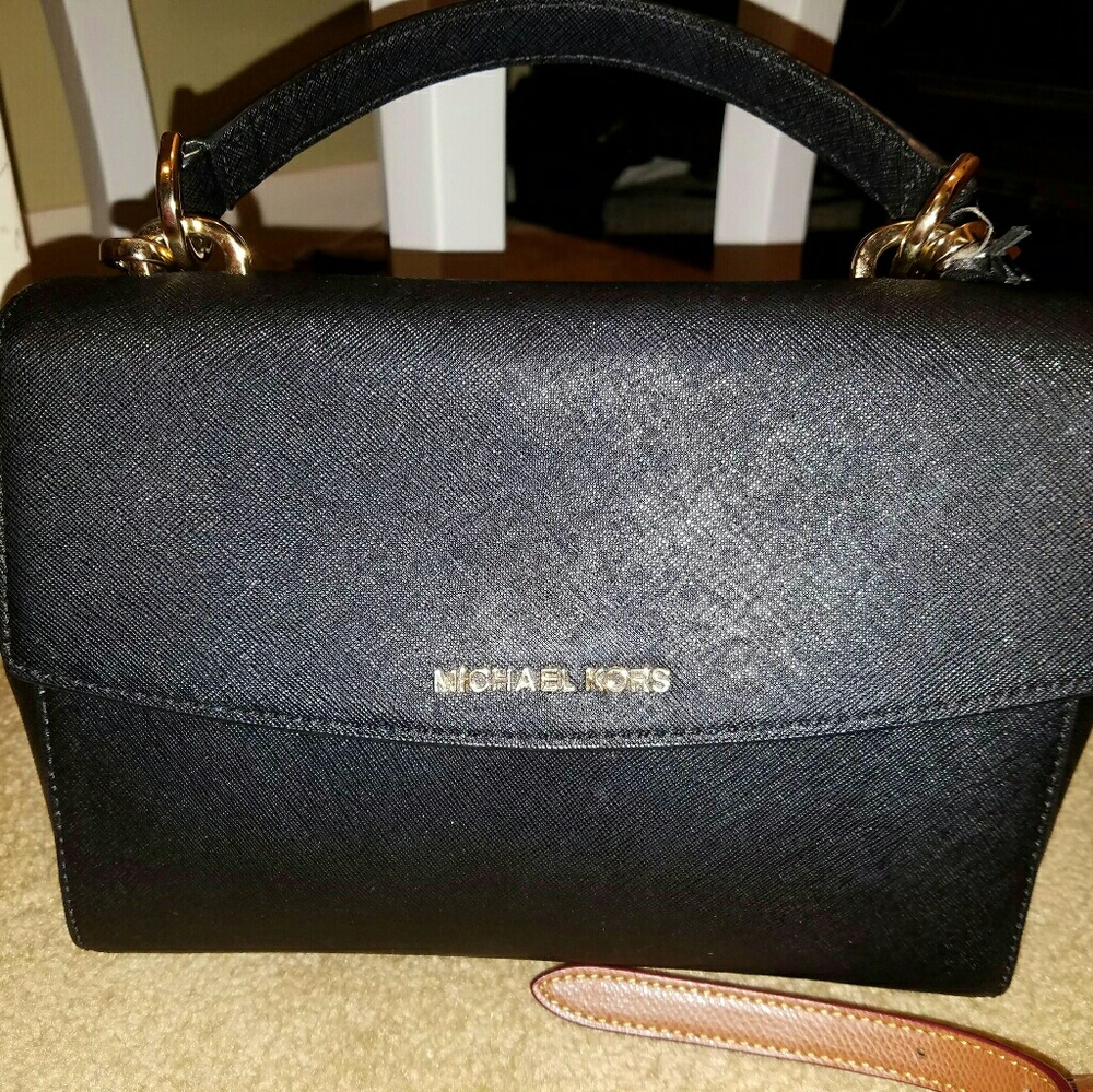 *SOLD THE OTHER SITE *Mk bag