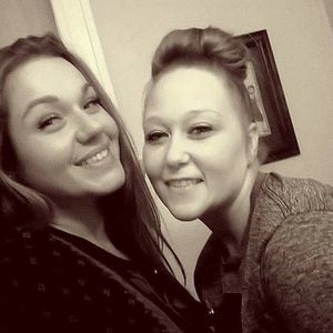 Meet your Posher, Melaya