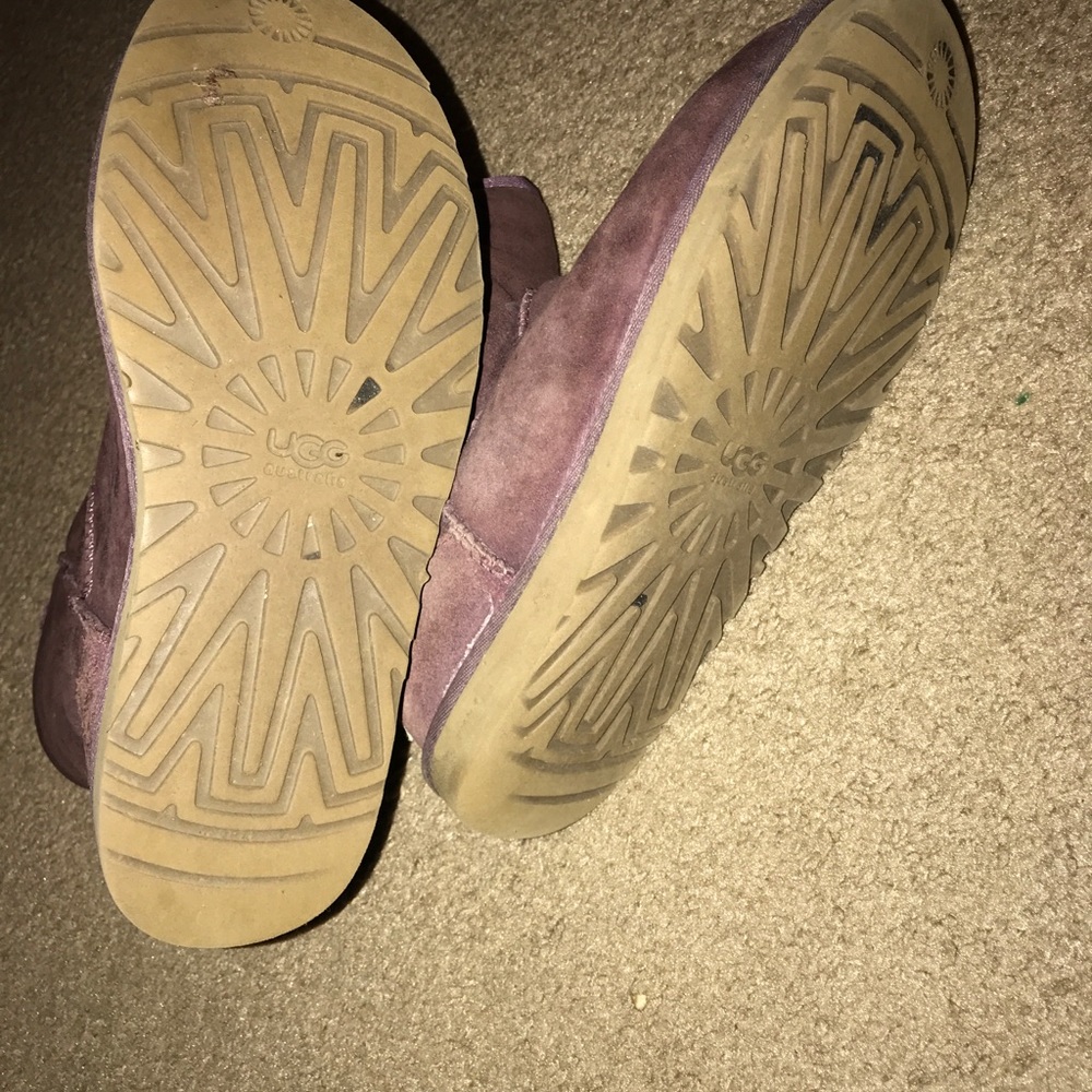 Uggs - Picture 2 of 8
