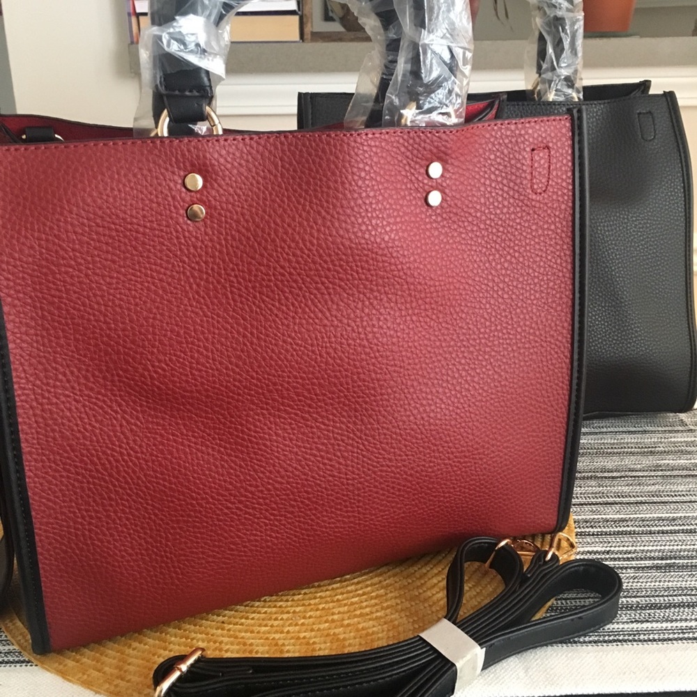 100% Vegan Leather Handbag!