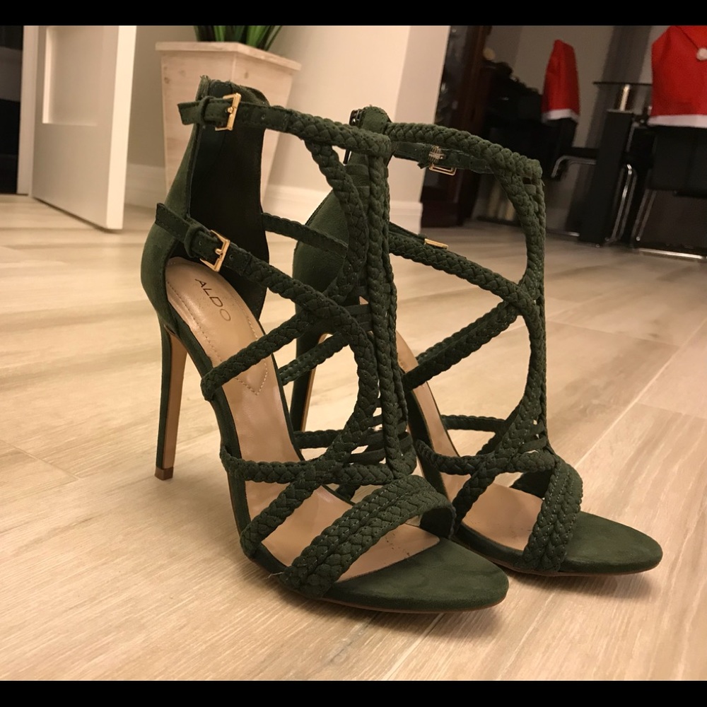Aldo shoes 8,5 beautiful heels khaki green