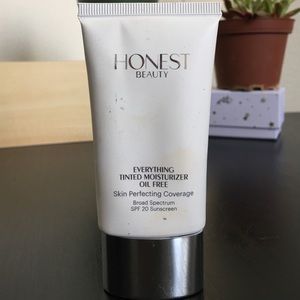 Honest Beauty Tinted Moisturizer Oil Free Praline