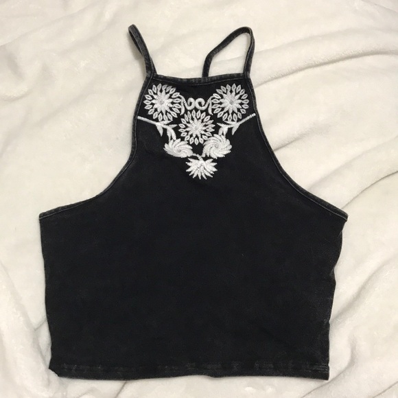 High neck crop top with embroidery - Picture 1 of 3