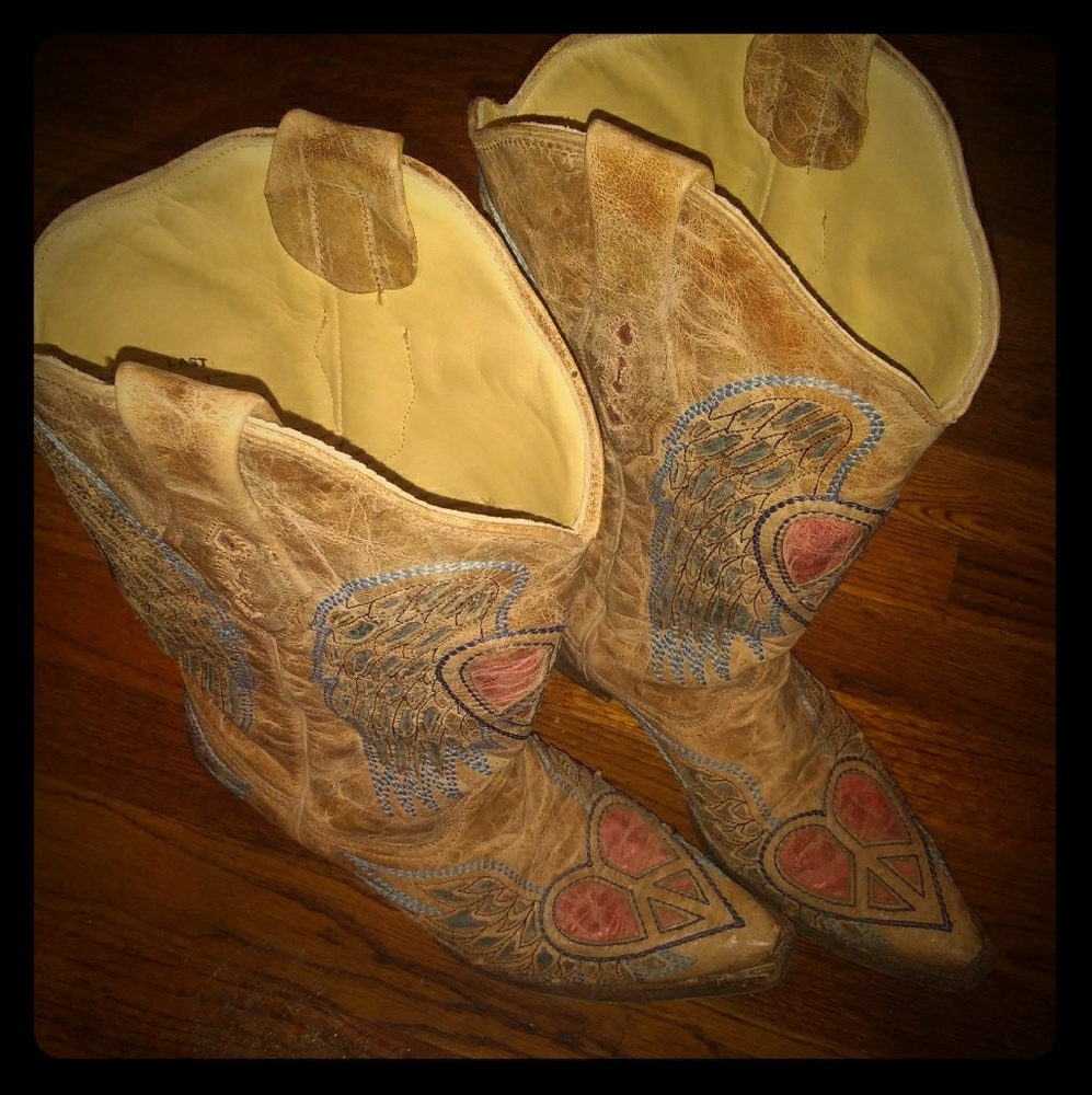 VINTAGE CORRAL BOOTS sz 9 M..