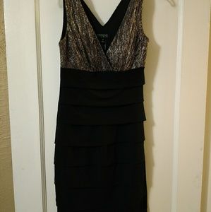 Black & Gold Fitted Formal Dress