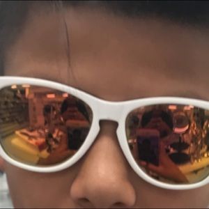 Meet your Posher, Johan