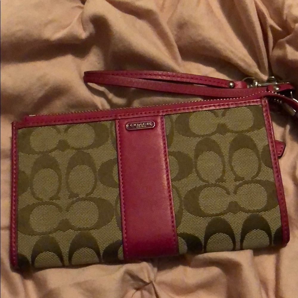 Coach Wristlet Wallet