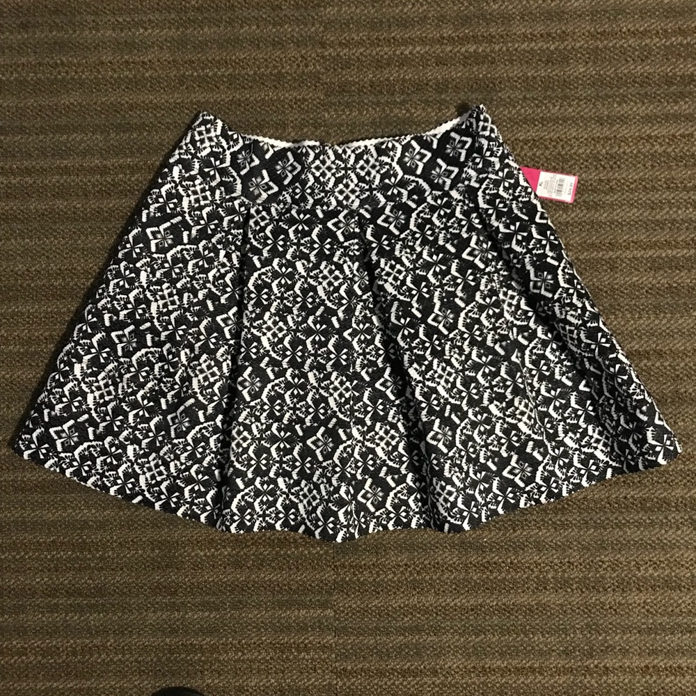 xhilaration bandage skirt