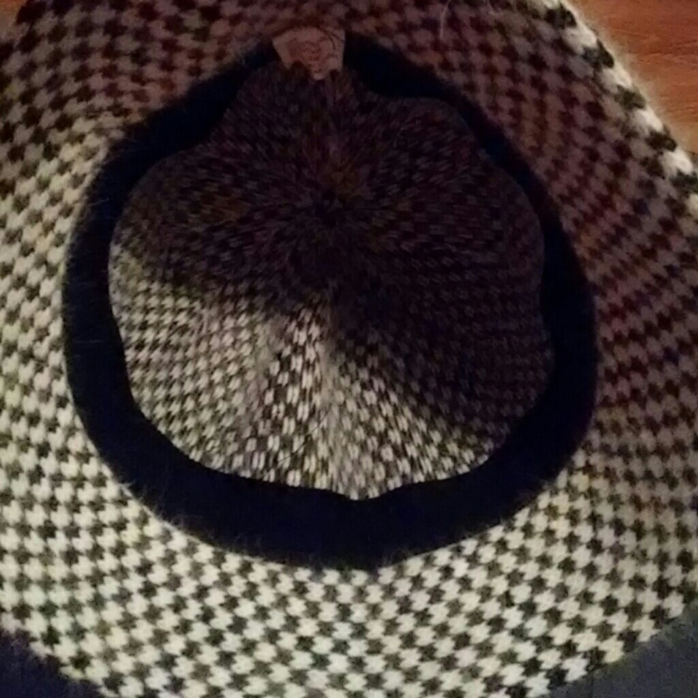 Hat - Picture 2 of 2