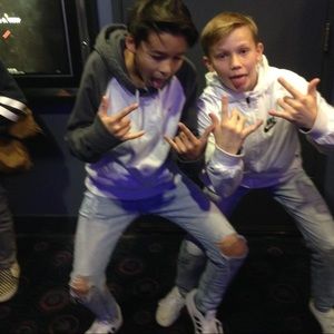 Meet your Posher, Cain