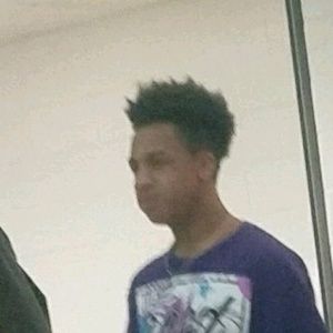 Meet your Posher, Adam