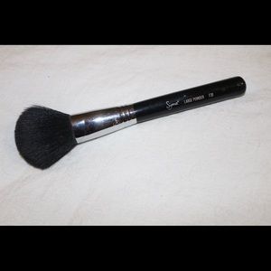 Sigma Large Powder F30 Brush