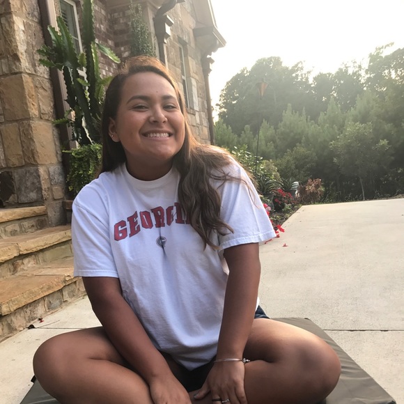 Meet your Posher, Amanda - Picture 1 of 1