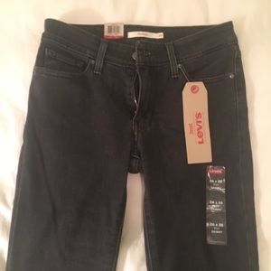 NWT Levi’s 711 skinny midrise black wash jeans