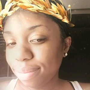 Meet your Posher, Janisha