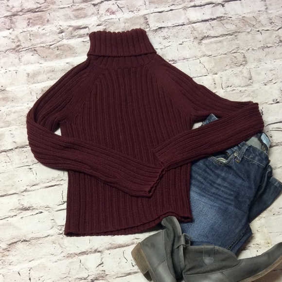 Abercrombie & Fitch Sweaters - ABERCROMBIE & FITCH BURGUNDY TURTLENECK SWEATER