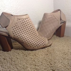 Woman's Beckie perforated dress sandals