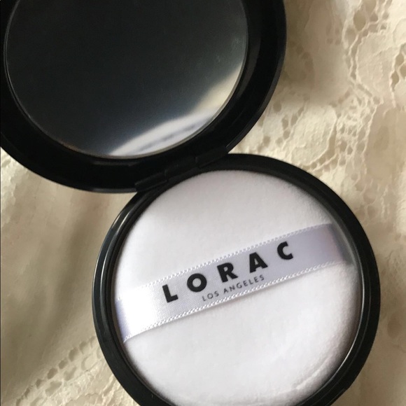 Lorac Pro Blurring Translucent Setting Powder - Picture 3 of 4