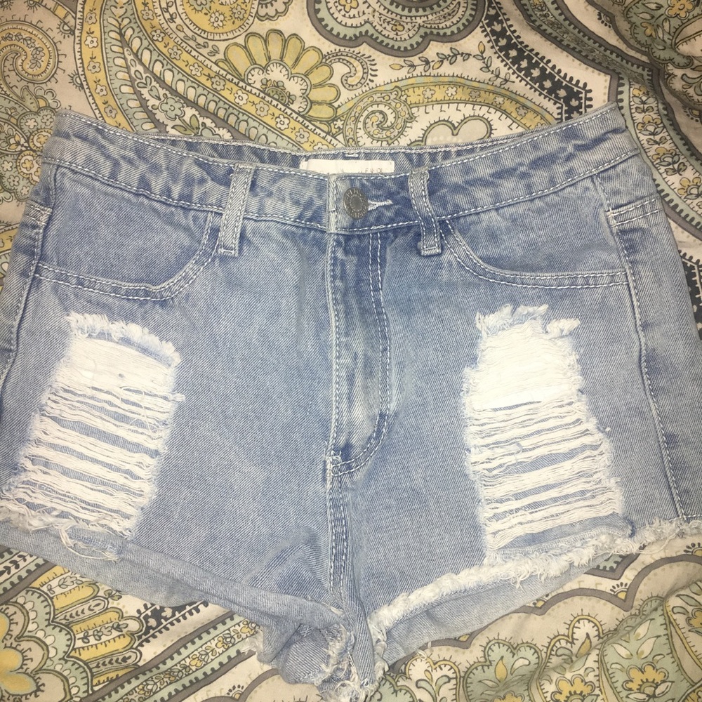 Almost Famous Premium Shorts