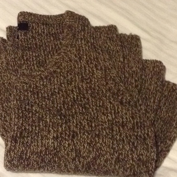 Express sweater - Picture 3 of 3