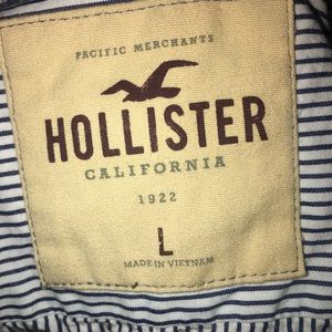 Lg. Hollister shirt
