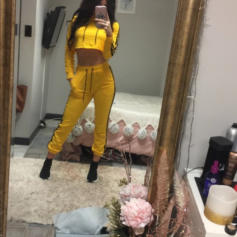 Sweatpants set!
