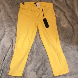 NWT BeBE yellow crop jeans