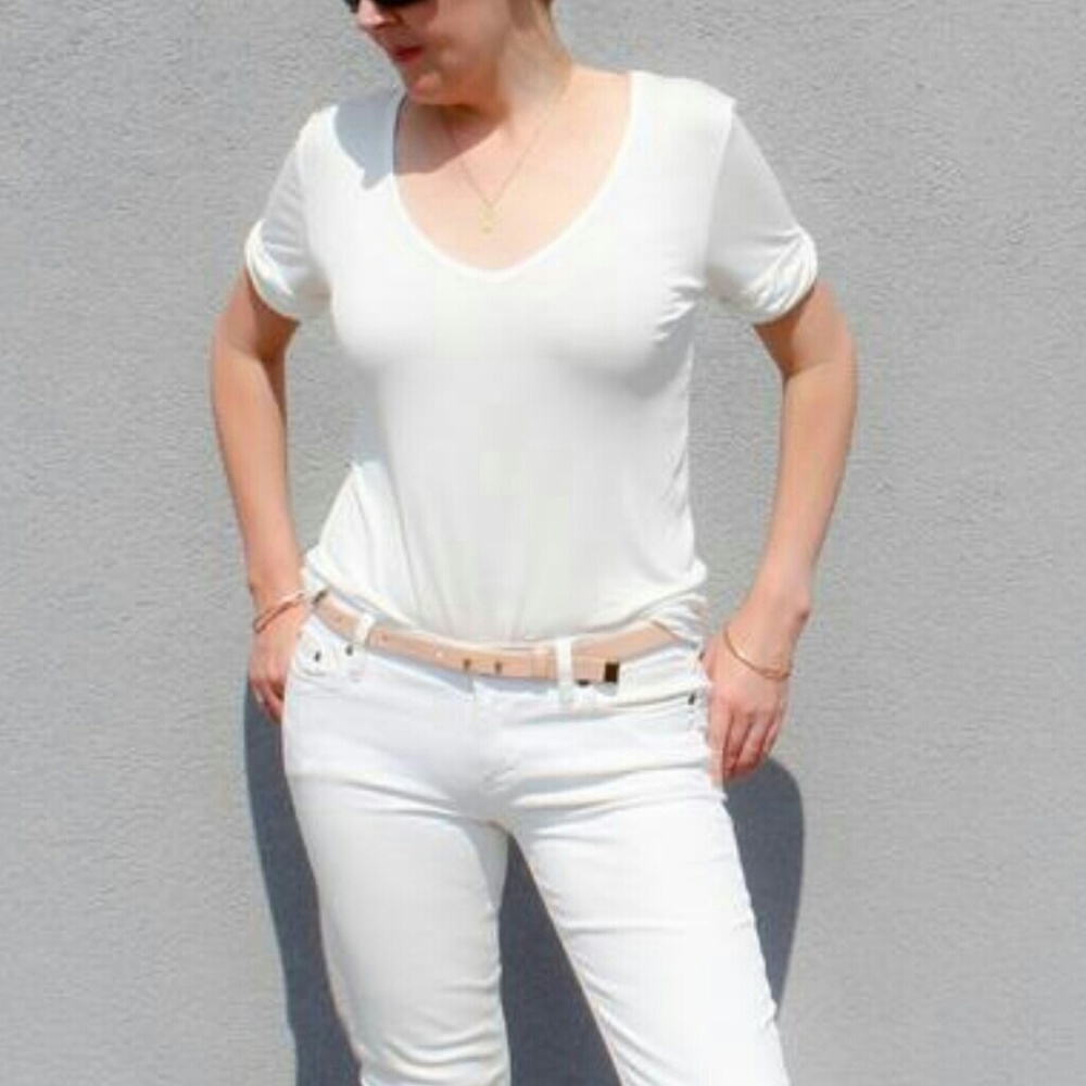 NWT Loose V Neck Girlfriend Tee