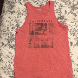 Graphic tank