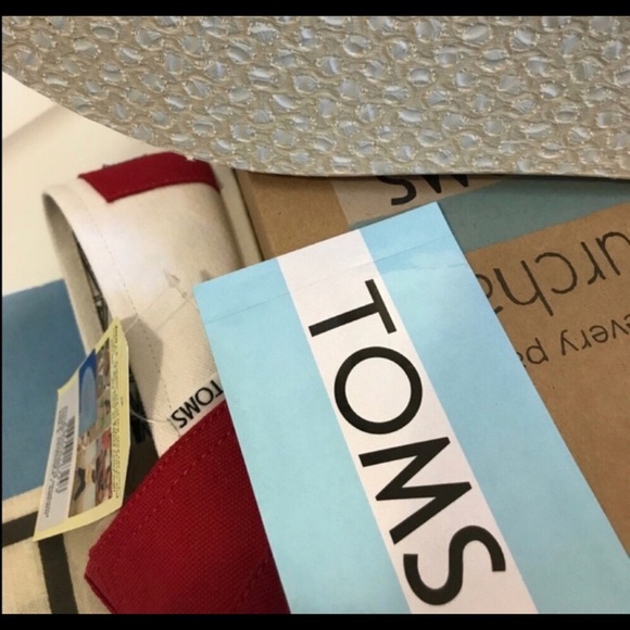 TOMS-University Of Alabama Men’s Shoes - Picture 4 of 4